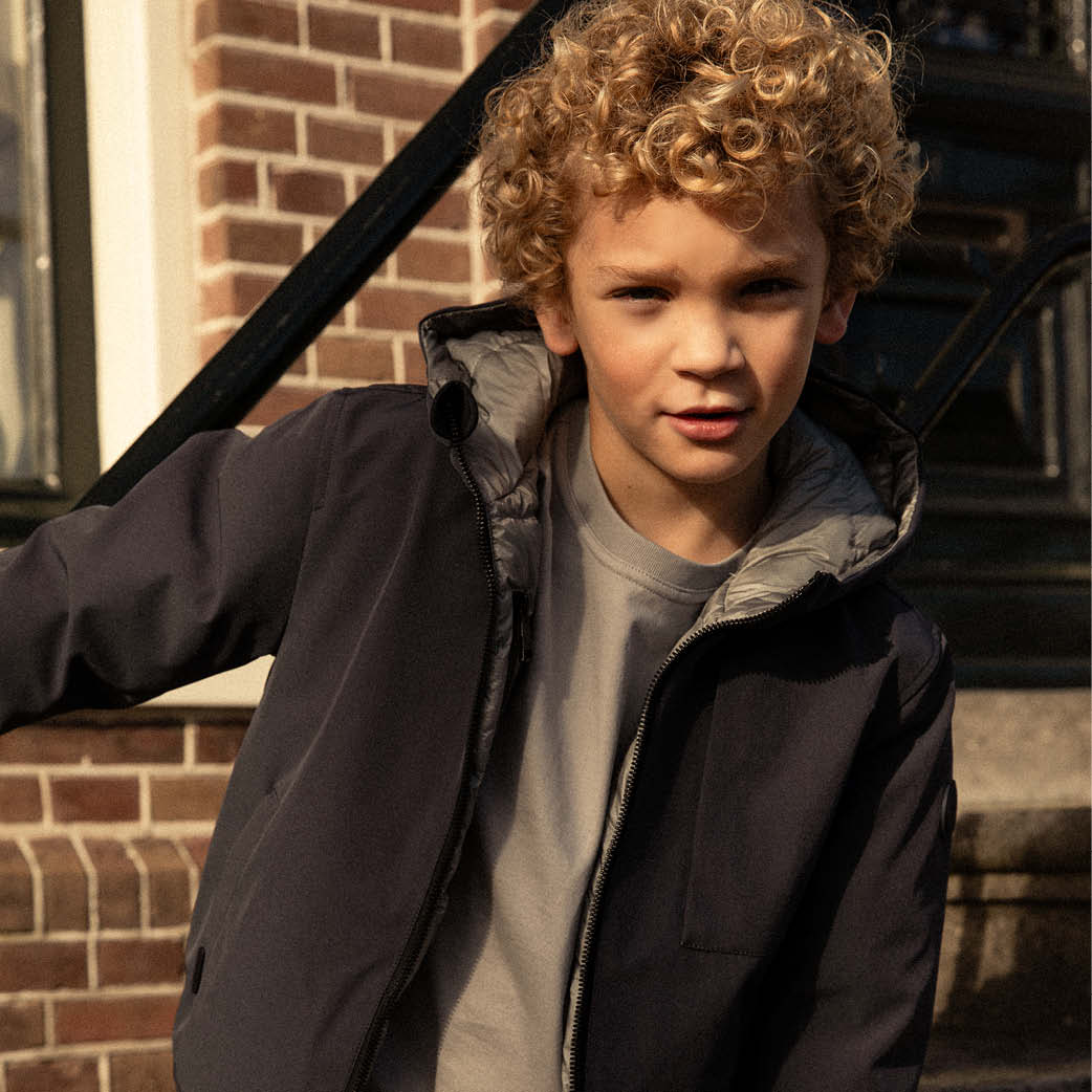 HOODED REVERSIBLE JACKET