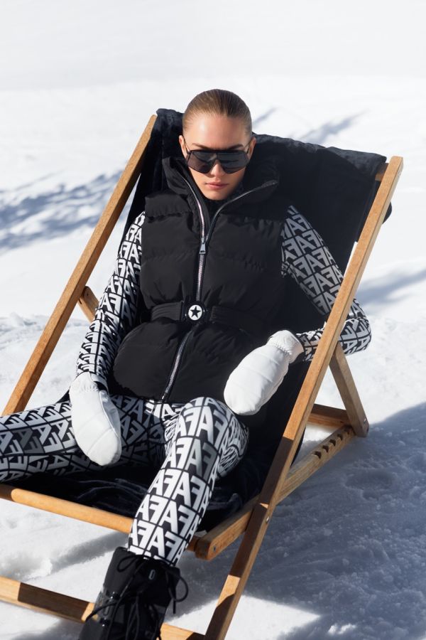 BELTED BODYWARMER