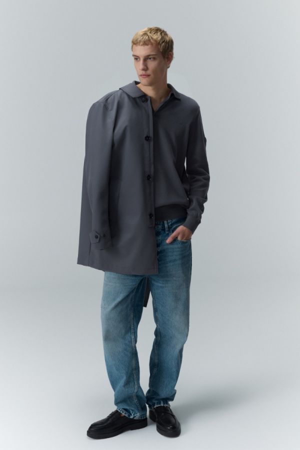 TRENCHCOAT