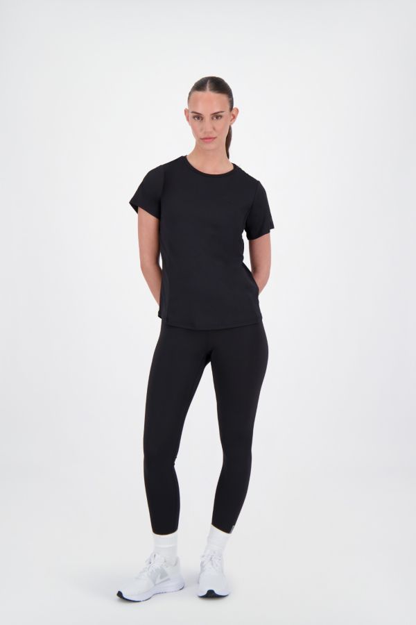 BASIC PERFORMANCE T-SHIRT