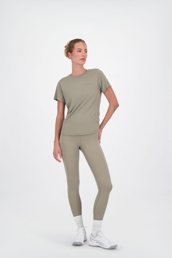 BASIC PERFORMANCE T-SHIRT