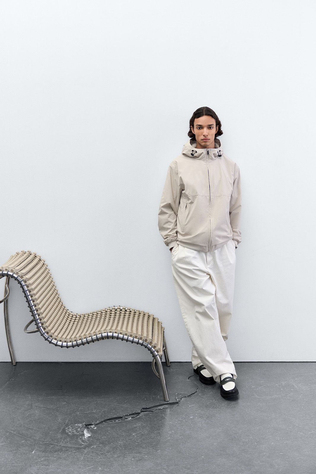 HOODED FOUR-WAY STRETCH JACKET