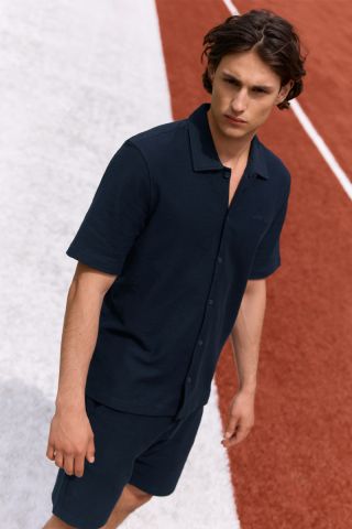 WOVEN SHORT SLEEVE SHIRT