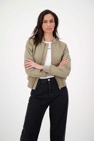 METAL MEMORY BOMBER