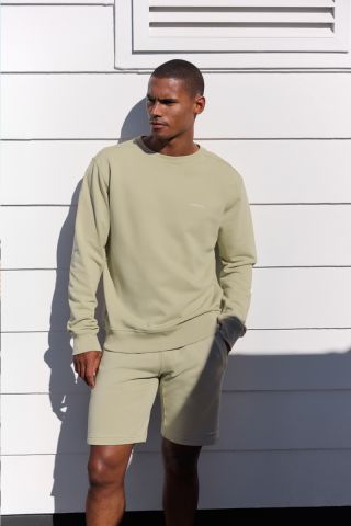 BASIC SWEATER