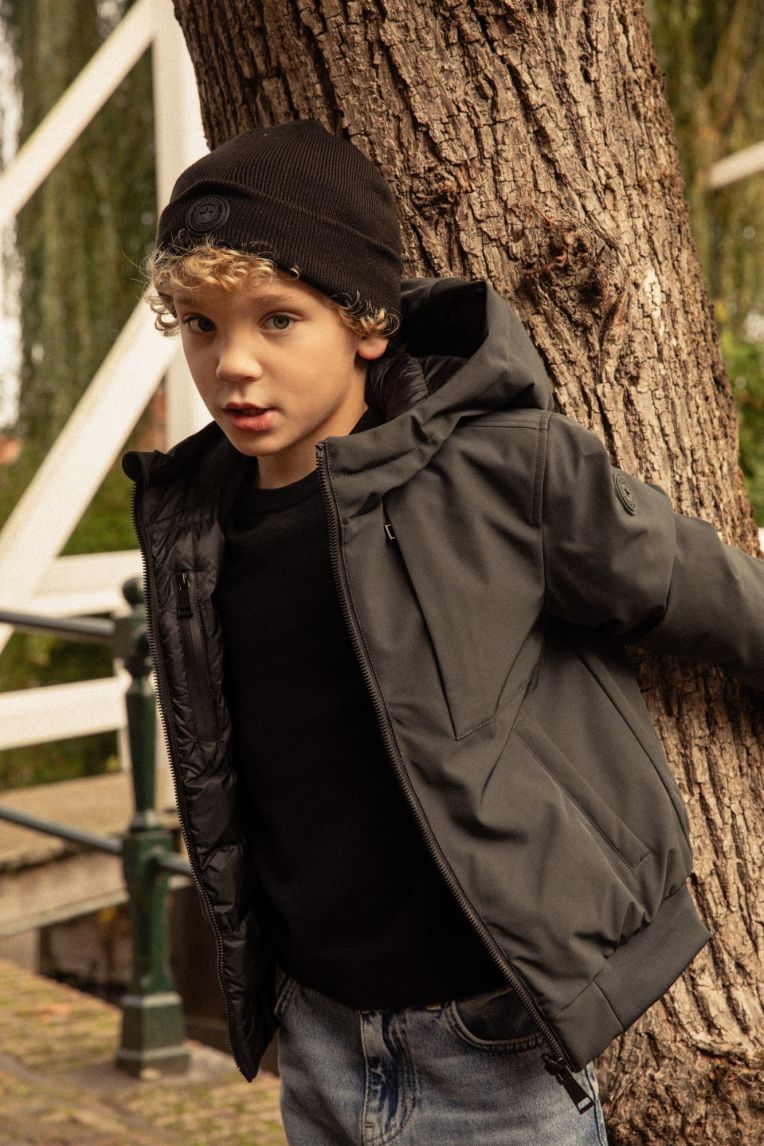 HOODED REVERSIBLE JACKET