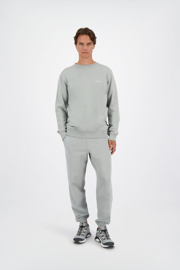 BASIC SWEATER